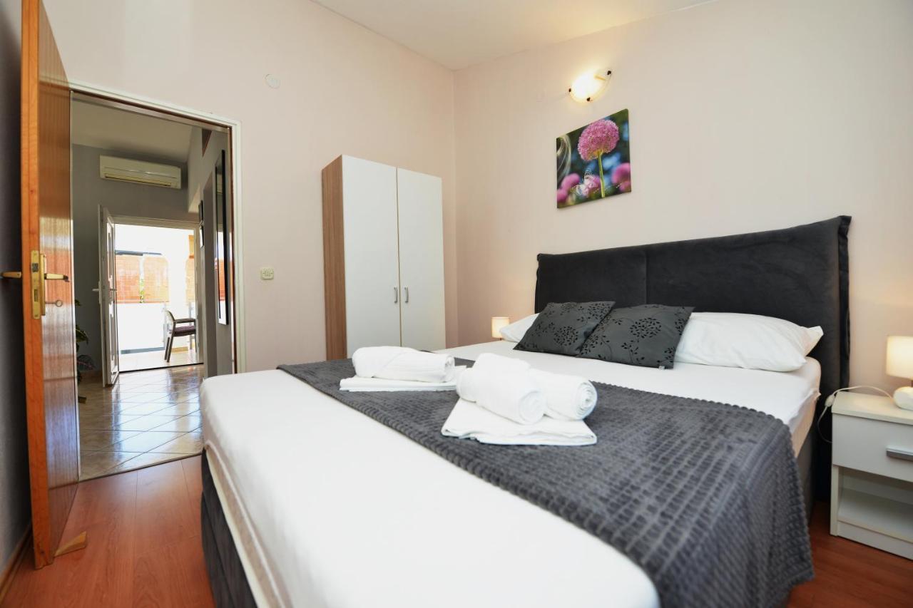 Apartment Lavender Vir Εξωτερικό φωτογραφία