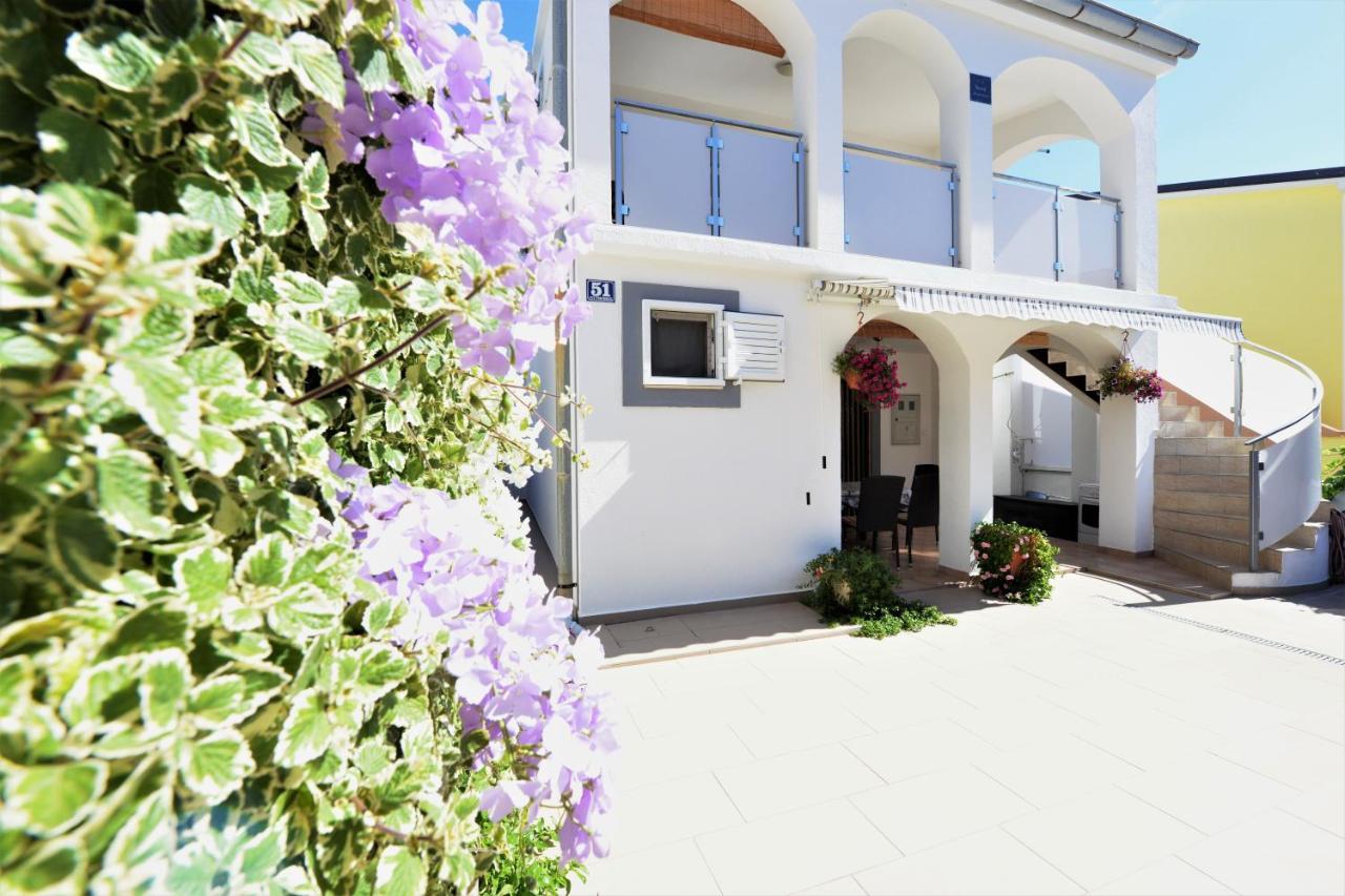 Apartment Lavender Vir Εξωτερικό φωτογραφία
