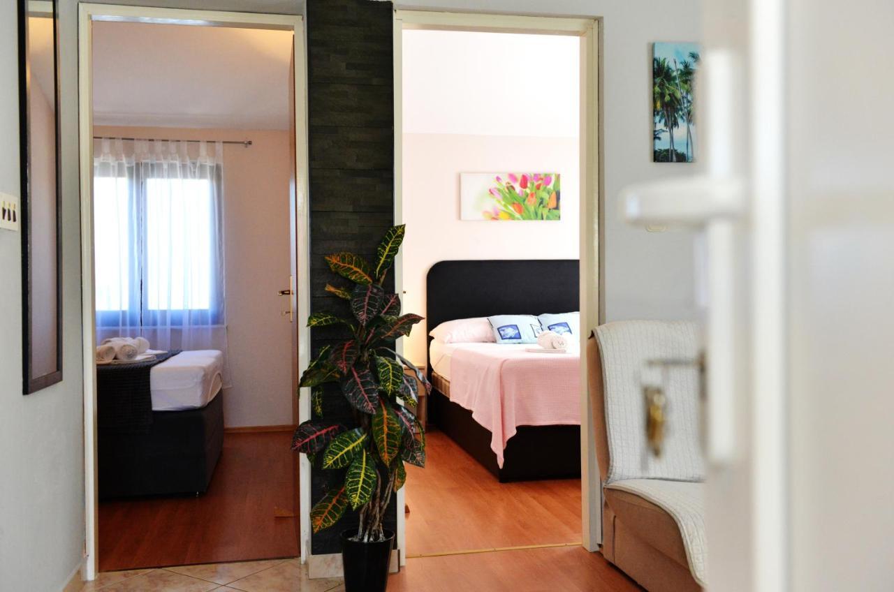 Apartment Lavender Vir Εξωτερικό φωτογραφία